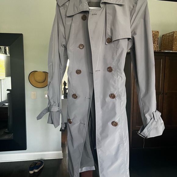 Trench Coat never worn - Picture 2 of 5